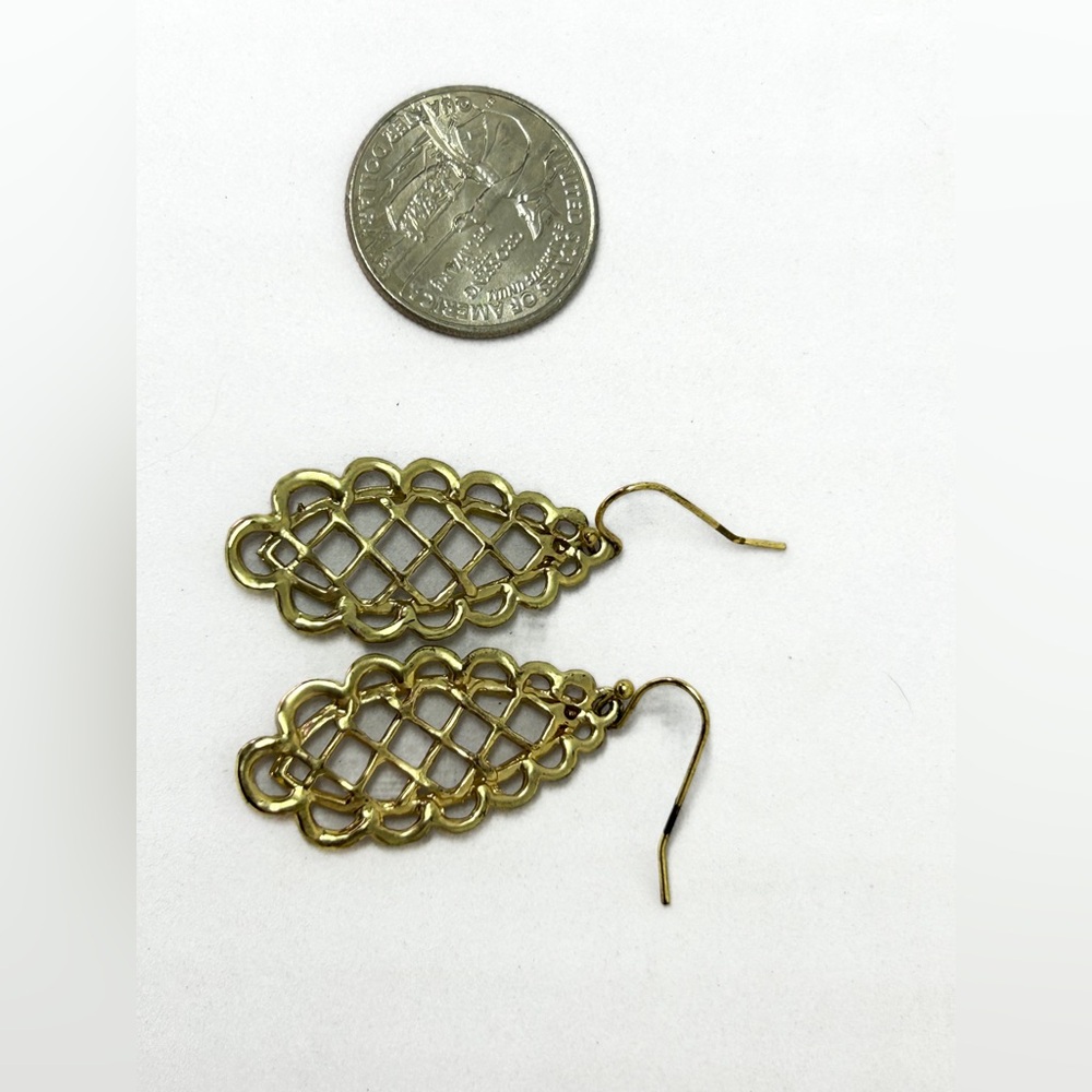 Chainmail‎ Dangle Goldtone Earrings with Fish hook